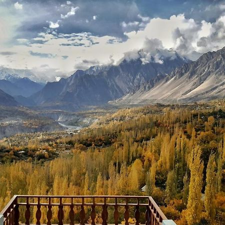 World Roof Hotel Hunza Karimabad  Buitenkant foto