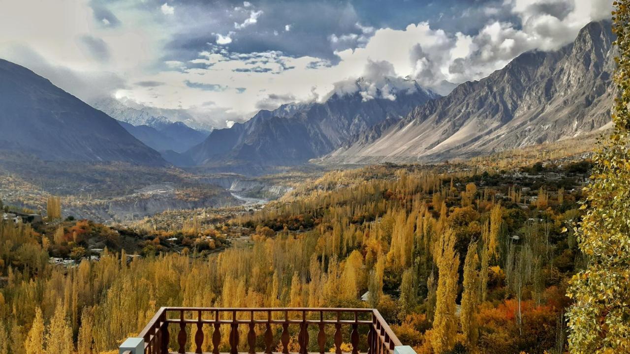World Roof Hotel Hunza Karimabad  Buitenkant foto
