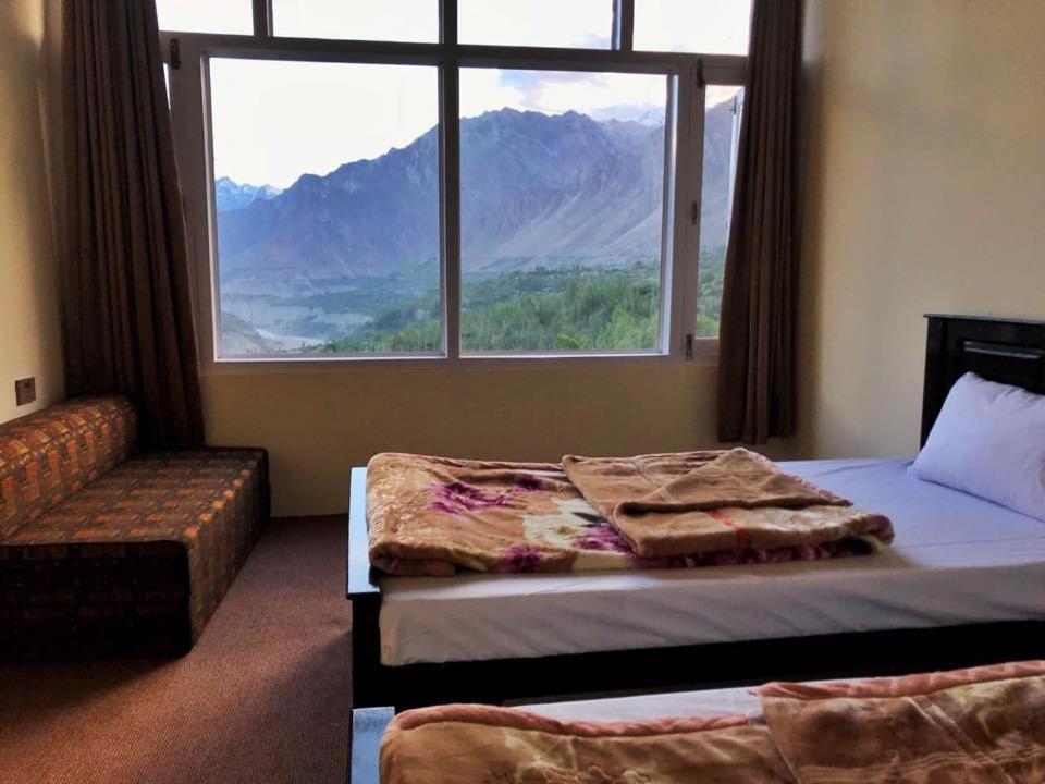 World Roof Hotel Hunza Karimabad  Buitenkant foto
